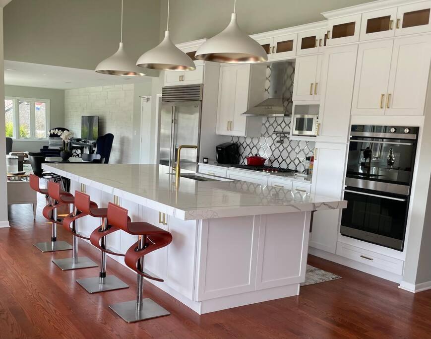 2-Acre Highland Park Retreat With Heated Pool ~ 5* Villa Buitenkant foto