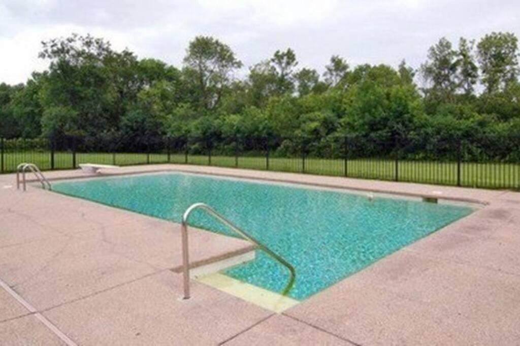 2-Acre Highland Park Retreat With Heated Pool ~ 5* Villa Buitenkant foto